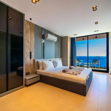 Villa Eco Aura 6 *